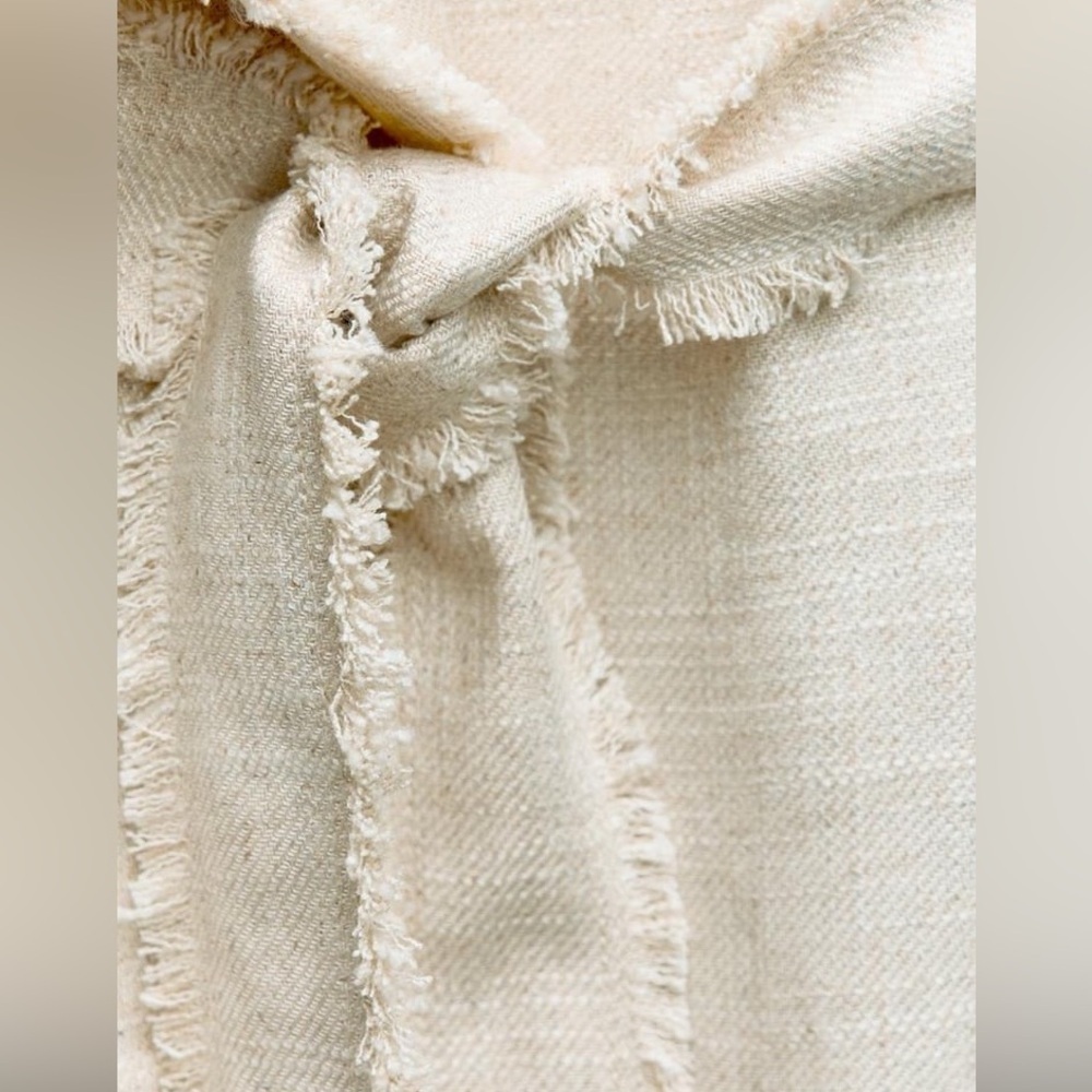 NWT. Zara Cream Viscose/Linen Blend Frayed Rustic Trench. Size M-L. - Picture 7 of 10